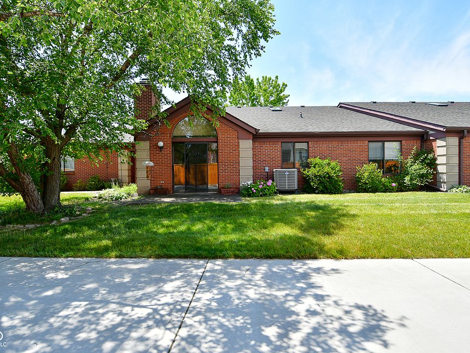 1st image of 2048 Oak Run South Dr