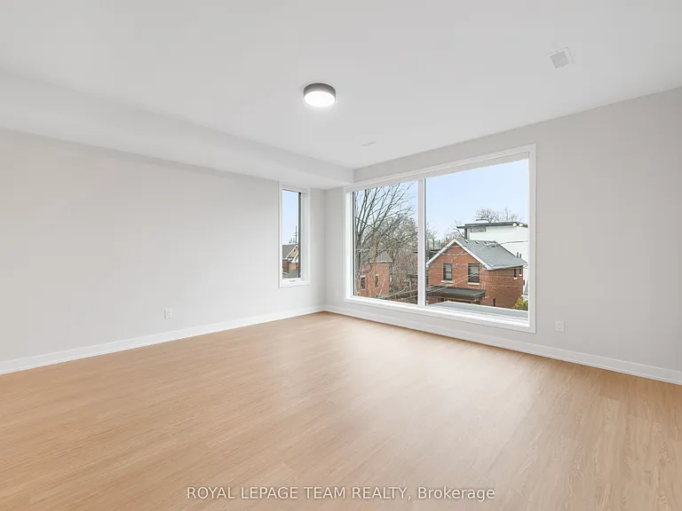 49 Grosvenor Ave #3 — Photo 10