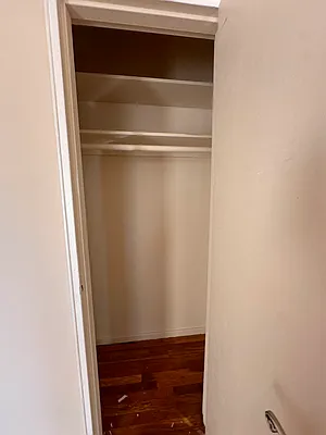 Rented by Premier One Realty LLC | media 8