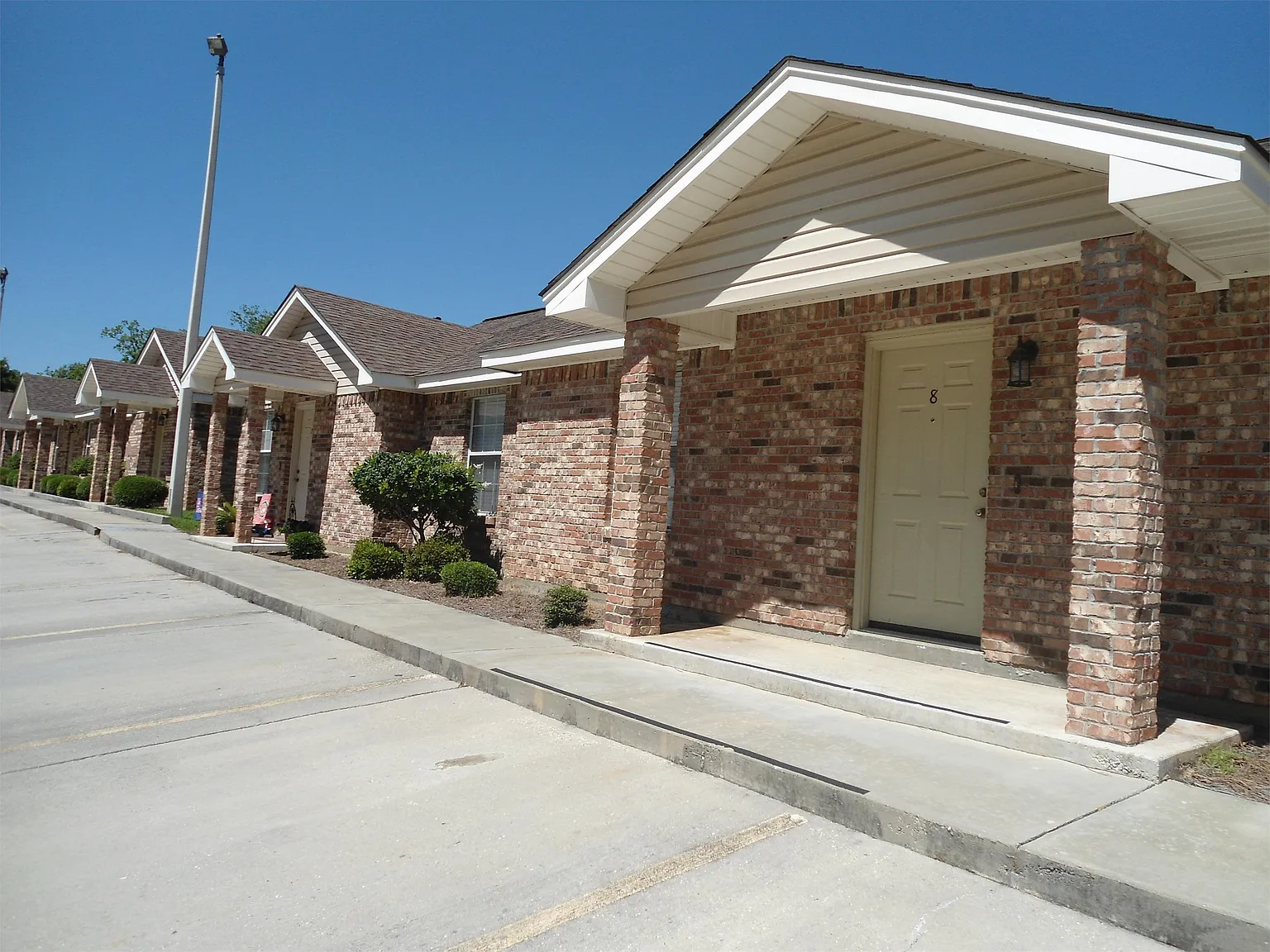 335 Old Corinth Rd — Photo 3