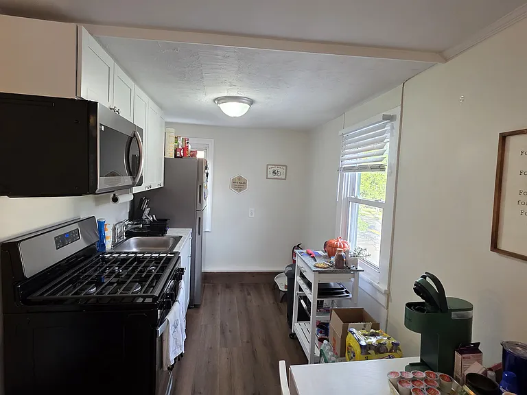 11 Franklin Ave #1 — Photo 6
