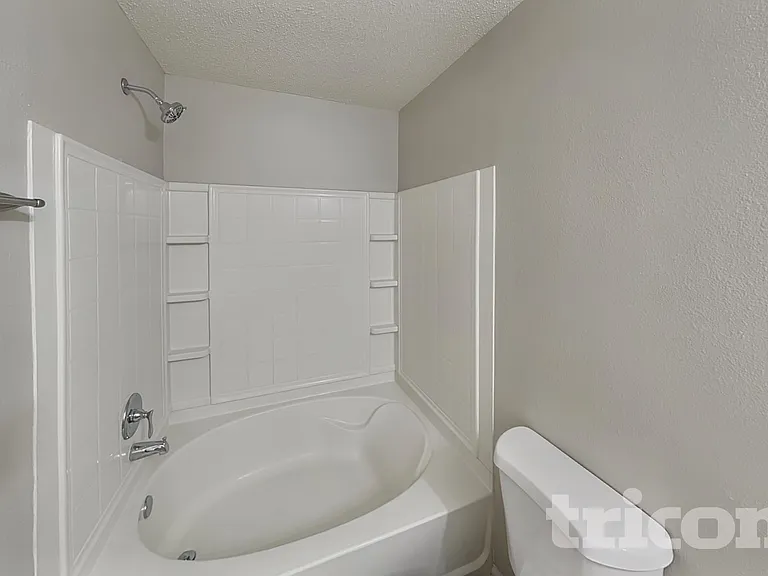 6238 Monteo Ln — Photo 9