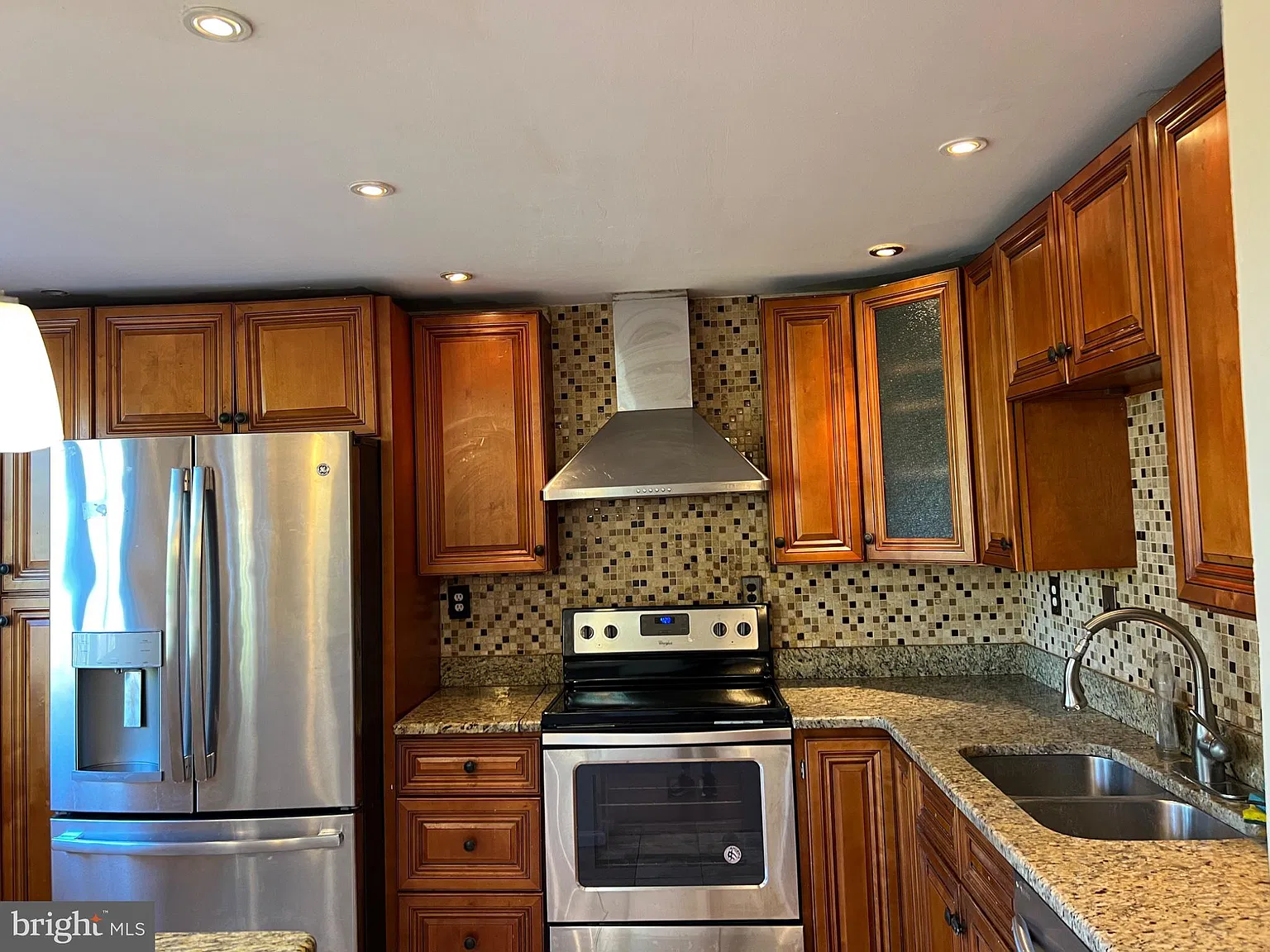 4 bed, 3.5 bath, 1790 sqft, $2,500 — Photo 3