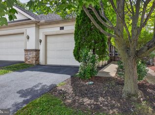 121 Creekgate Ct, Millersville, PA 17551