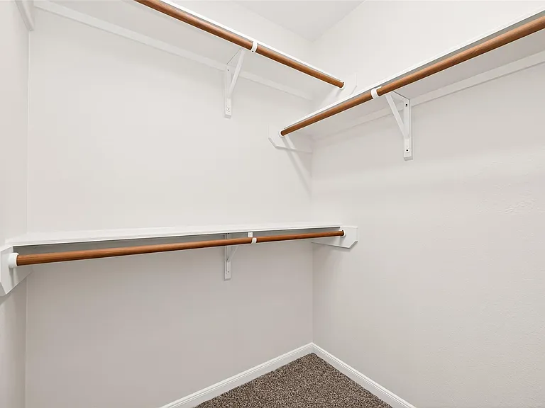 94 S Regan Mead Cir — Photo 35