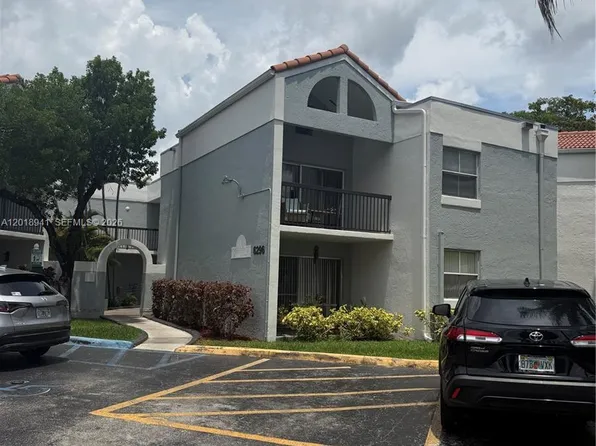 6296 NW 186th St APT 205, Hialeah, FL 33015