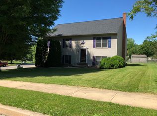 210 Meadow Ln, Quarryville, PA 17566