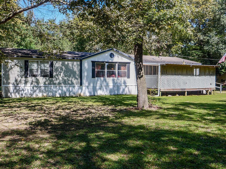 1st image of 16949 Little Oak Dr
