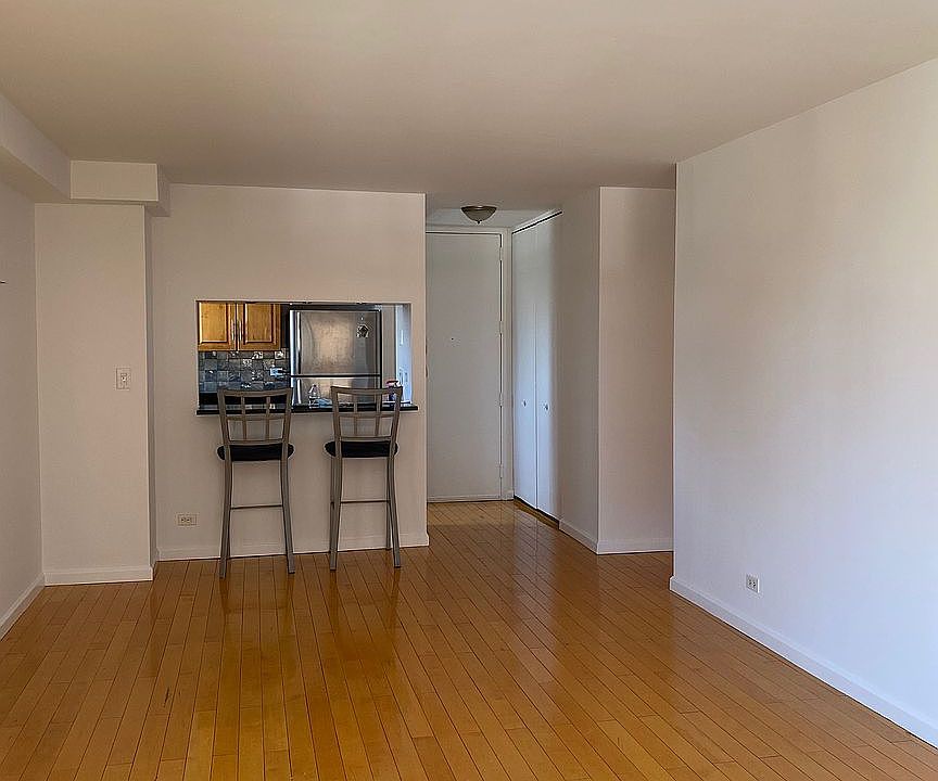 1st image of 200 E 89th St APT 8F