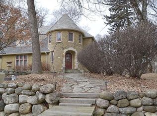 6273 N 118th St, Milwaukee, WI 53225