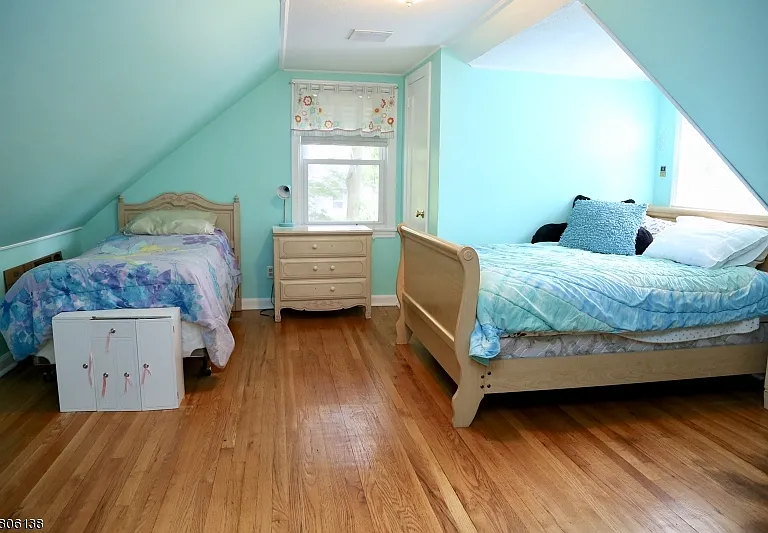 41 Beechwood Rd — Photo 16