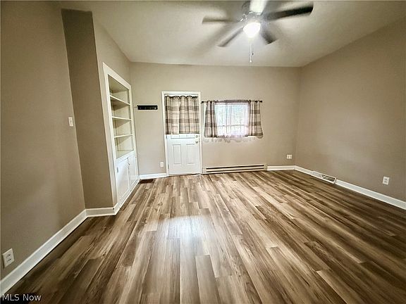 5th image of 335 Grant St
