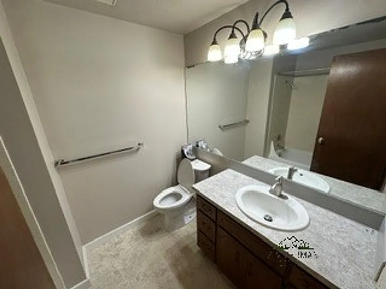 2653 Erin Way — Photo 10