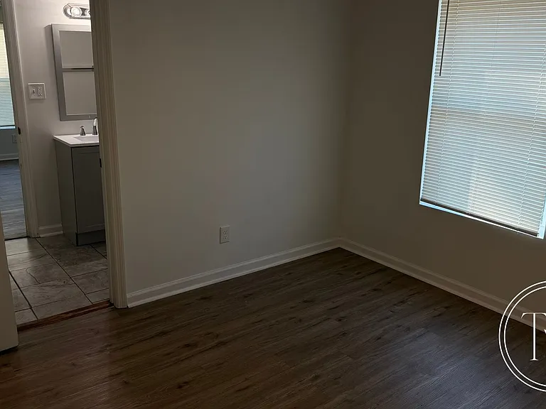 5202 Wendell St — Photo 8