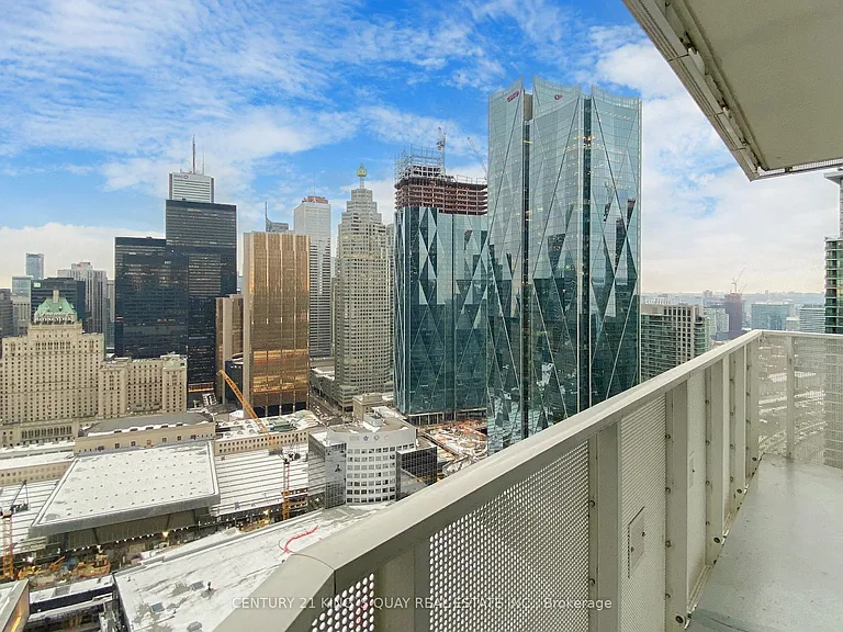 88 Harbour St #4204 — Photo 46