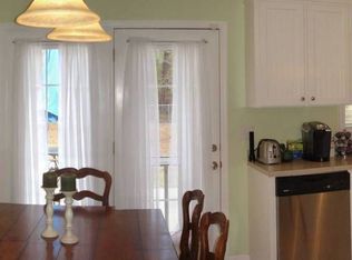 1458 Old Folkstone Rd, Sneads Ferry, NC 28460