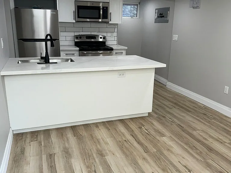 266 Dalhousie St #LOWER — Photo 13