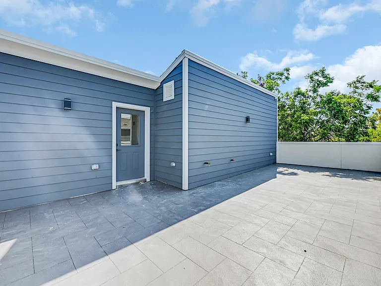 715 Service St #B — Photo 28