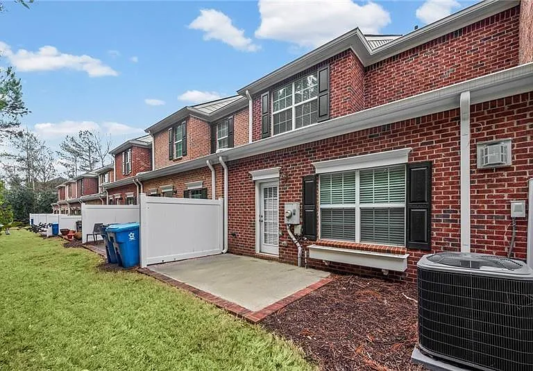5662 Lawley Dr — Photo 29