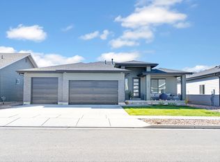 3229 W Oxford Loop, Morgan, UT 84050