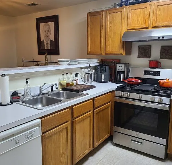 6602 Lake Park Dr #T2 — Photo 11