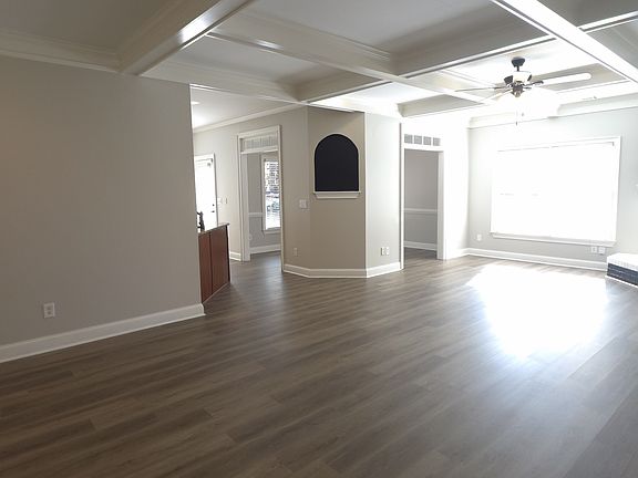 3rd image of 1593 Park Hollow Ln