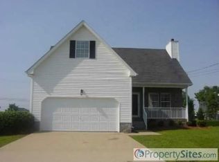 919 Tal Ln, La Vergne, TN 37086