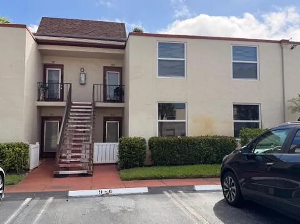 9 Willowbrook Ln APT 102, Delray Beach, FL 33446