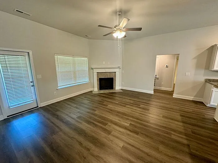 272 Abercorn Dr — Photo 24