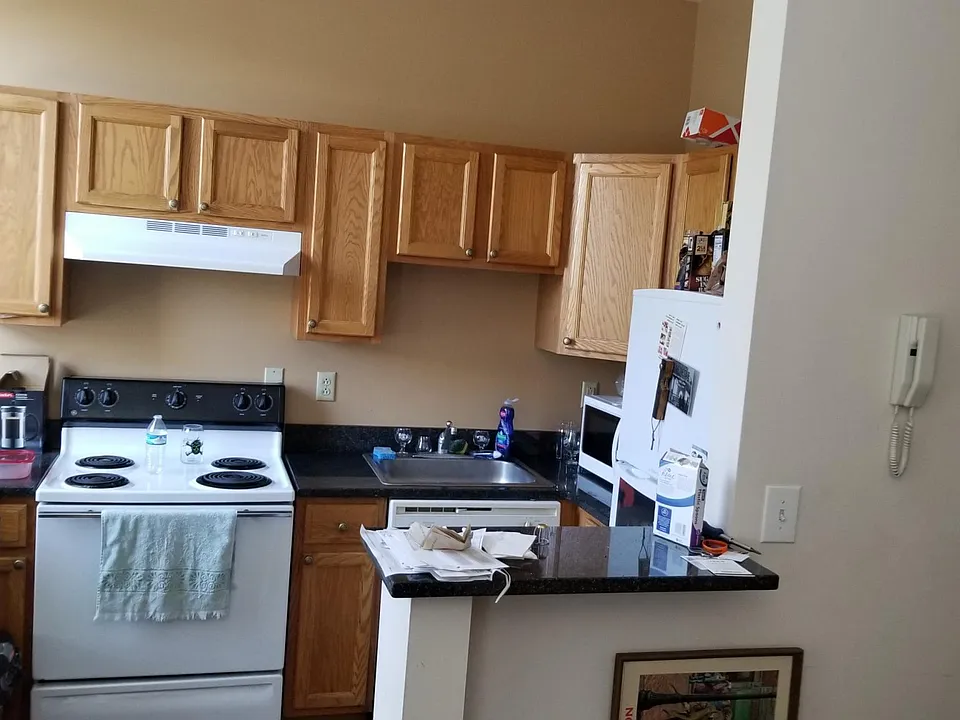 105 E Main St #3