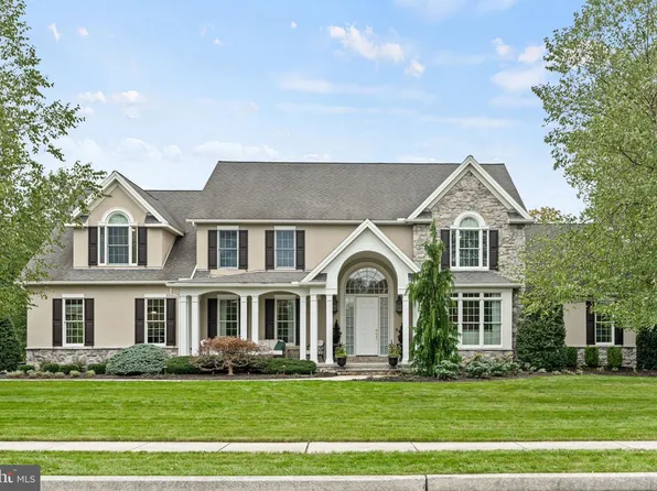 2309 Forest Ln, Harrisburg, PA 17112