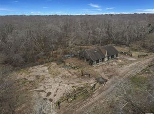 32 Deer Path Rd, Central Islip, NY 11722