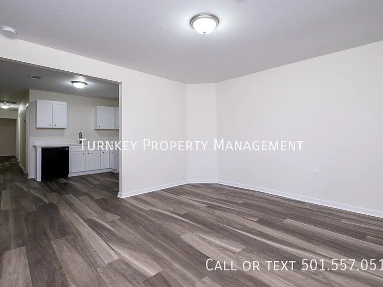 1626 Brown St #A — Photo 11