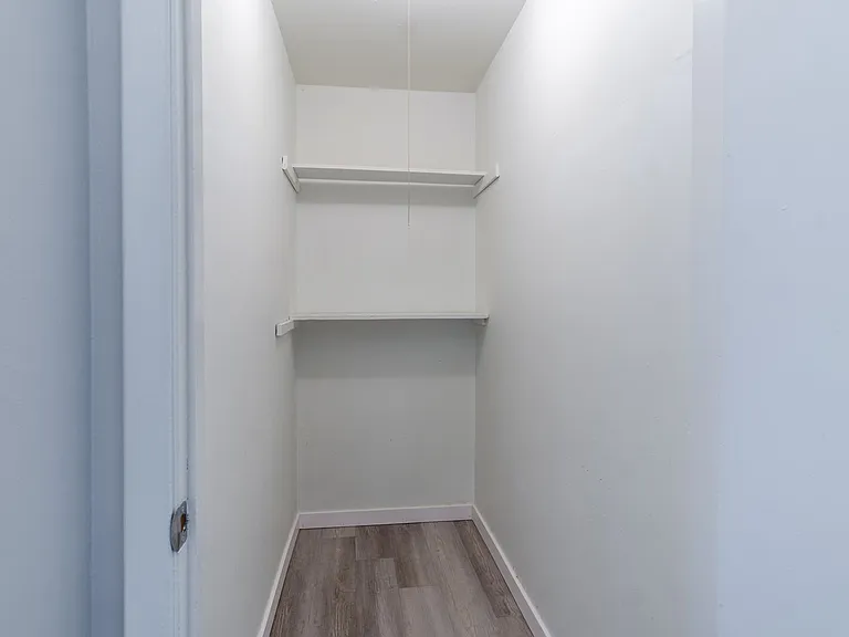 One Forty Flats — Photo 11