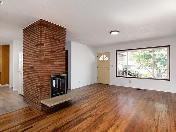 4th image of 11192 SE 45th Ave