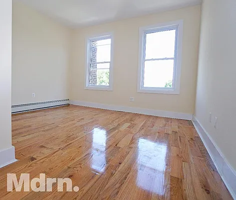 Rented by Mdrn Residential | media 7