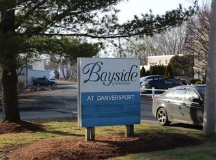 11 Riverside Ave APT 7, Danvers, MA 01923