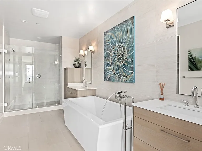 2280 Newport Blvd #203 — Photo 6