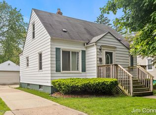 926 California St NW, Grand Rapids, MI 49504