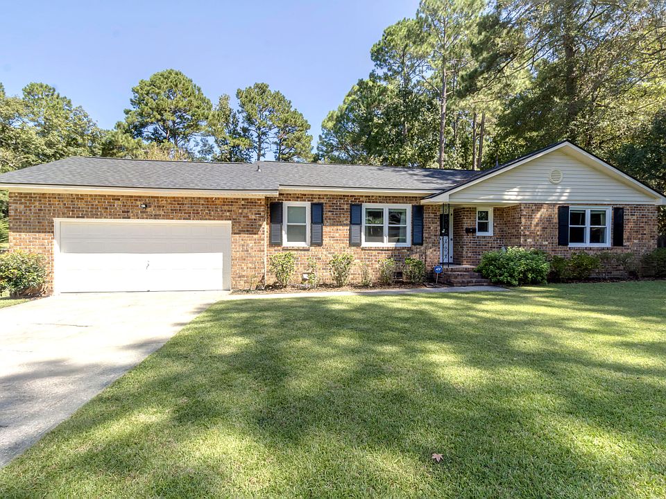 1st image of 143 Sycamore Dr