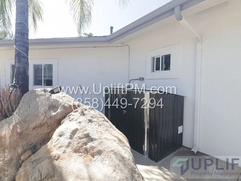 1425 Cedar St — Photo 38