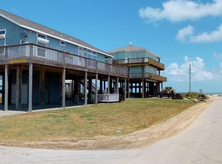 1978 Gulf St, Crystal Beach, TX 77650