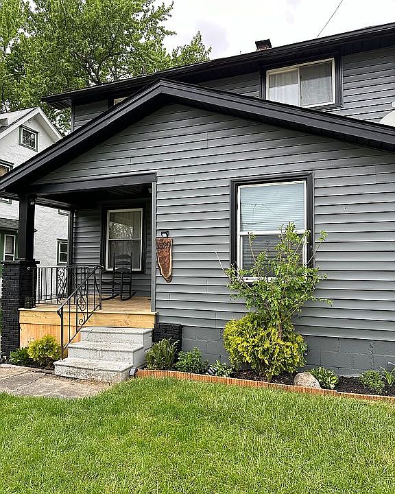 1st image of 1529 Longfellow Ct NE