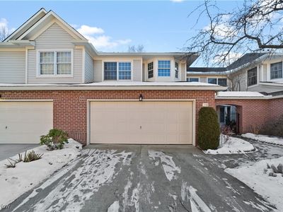 401 Bounty Way APT 140, Avon Lake, OH, 44012