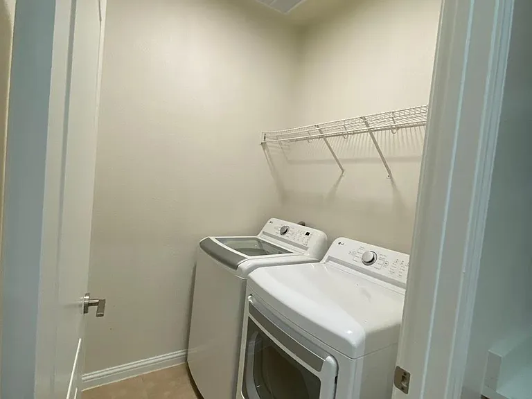 3806 Juniper Hills St — Photo 12