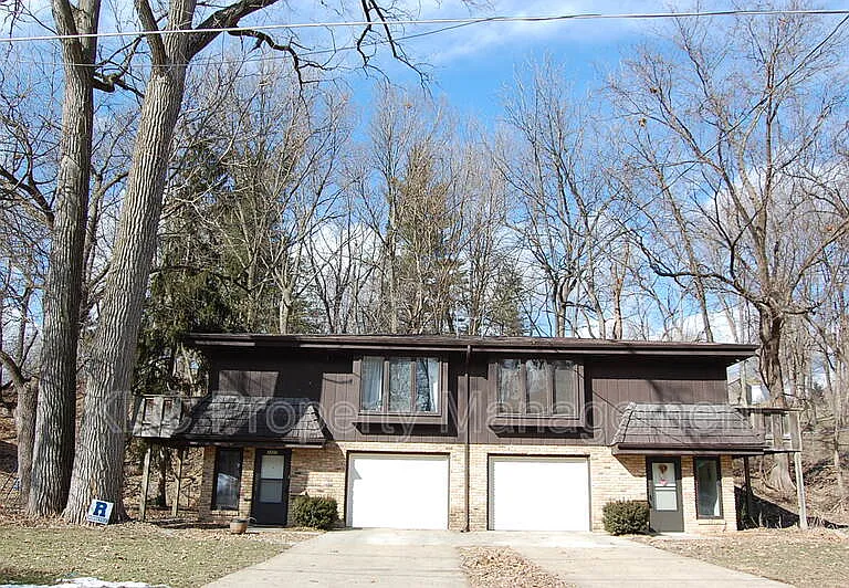 3805 Maquoketa Dr — Photo 1