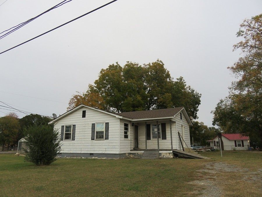 1st image of 1629 Warren Ave
