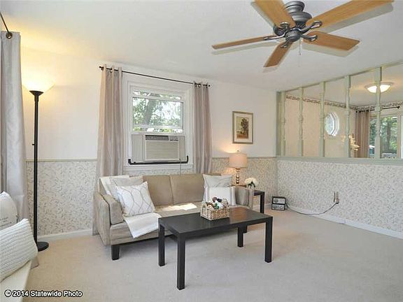 3rd image of 43 Cheryl Dr