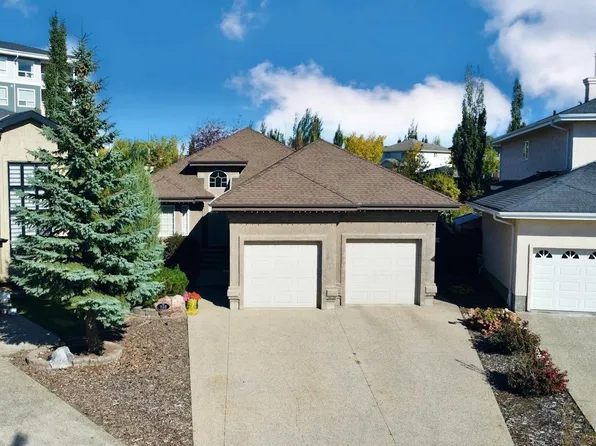 928 Thompson Pl NW, Edmonton, AB T6R 3K4