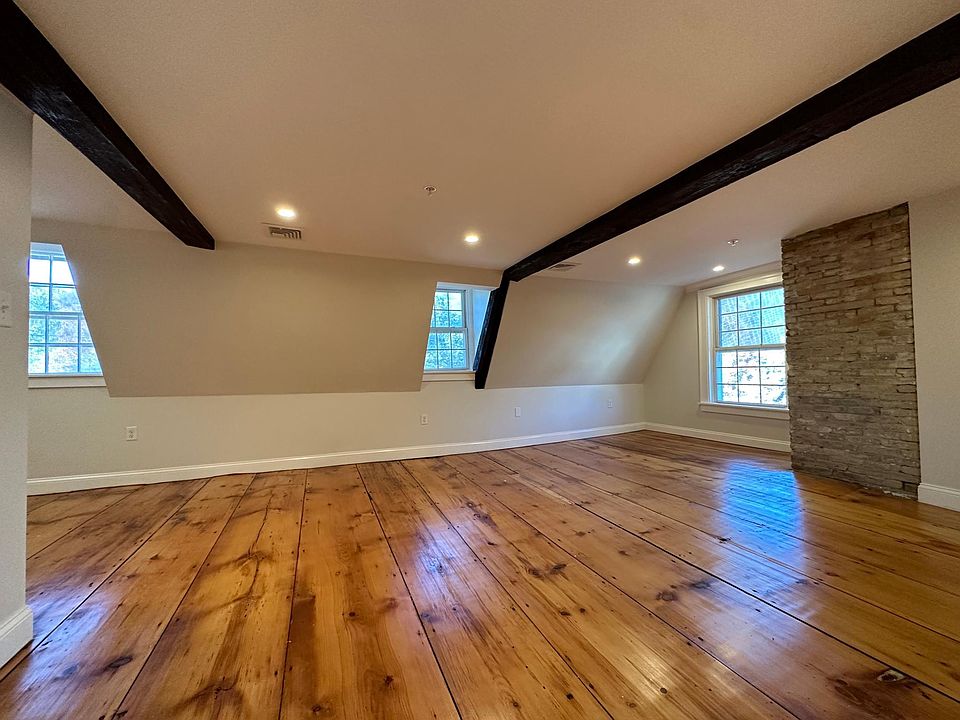 393 Essex St Salem, MA Zillow